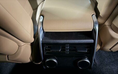 Land Rover Range Rover IV рестайлинг, 2025 год, 27 995 000 рублей, 35 фотография