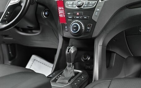 Hyundai Santa Fe III рестайлинг, 2015 год, 1 565 000 рублей, 13 фотография