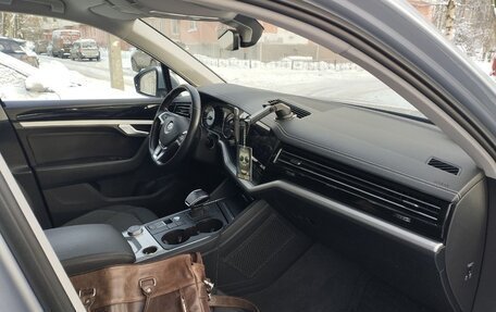 Volkswagen Touareg III, 2019 год, 3 850 000 рублей, 9 фотография