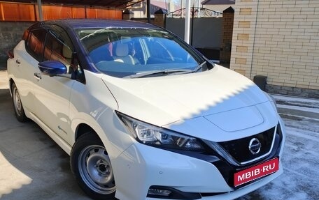 Nissan Leaf II, 2017 год, 1 600 000 рублей, 1 фотография