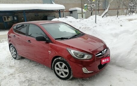 Hyundai Solaris II рестайлинг, 2012 год, 610 000 рублей, 1 фотография