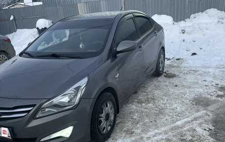 Hyundai Solaris II рестайлинг, 2015 год, 1 100 000 рублей, 1 фотография