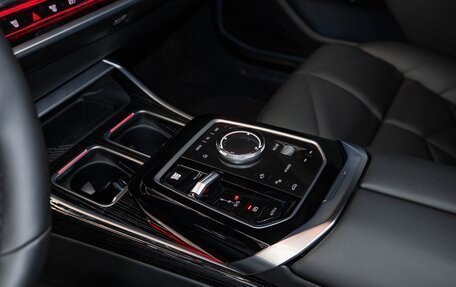 BMW 7 серия, 2024 год, 14 790 000 рублей, 18 фотография