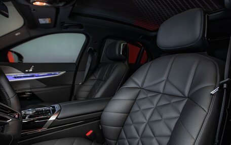 BMW 7 серия, 2024 год, 14 790 000 рублей, 28 фотография