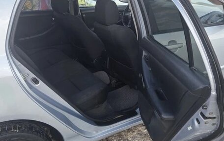 Toyota Corolla, 2005 год, 4 фотография