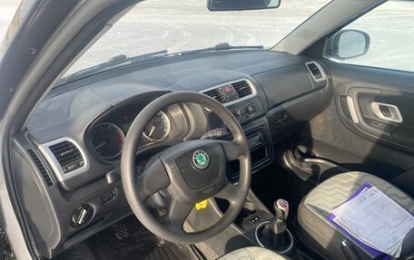 Skoda Fabia II, 2009 год, 350 000 рублей, 7 фотография