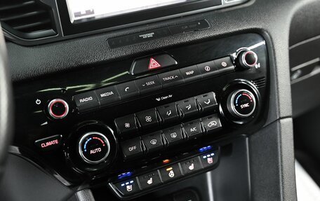 KIA Sportage IV рестайлинг, 2018 год, 1 795 000 рублей, 13 фотография