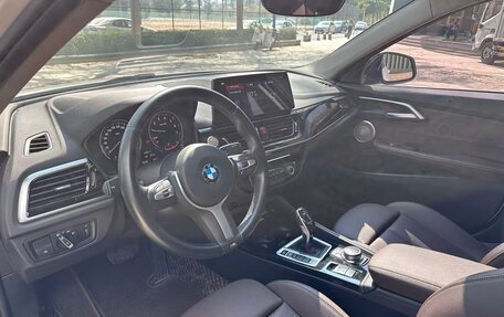 BMW 1 серия, 2021 год, 1 390 000 рублей, 8 фотография