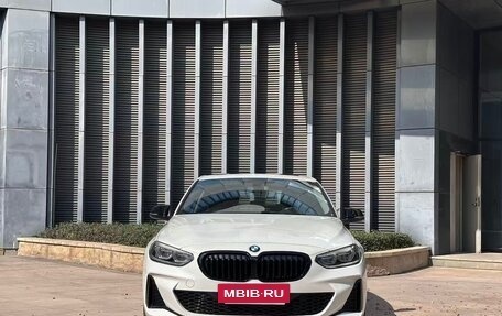 BMW 1 серия, 2021 год, 1 390 000 рублей, 3 фотография