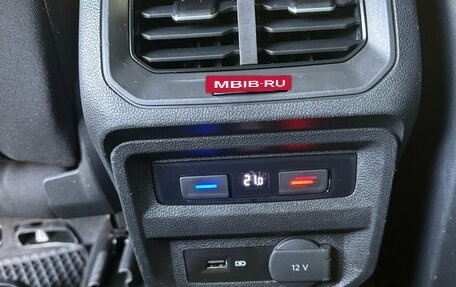 Volkswagen Tiguan II, 2019 год, 2 490 000 рублей, 16 фотография