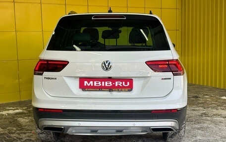 Volkswagen Tiguan II, 2019 год, 2 490 000 рублей, 6 фотография