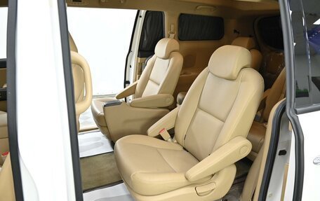 KIA Carnival III, 2019 год, 2 605 000 рублей, 7 фотография