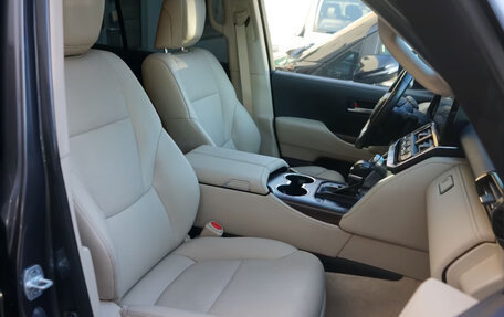 Toyota Land Cruiser, 2023 год, 8 750 000 рублей, 13 фотография