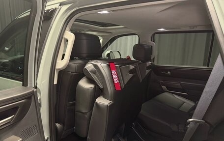 Toyota Sequoia, 2023 год, 15 500 000 рублей, 38 фотография