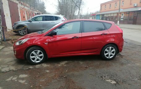 Hyundai Solaris II рестайлинг, 2012 год, 610 000 рублей, 3 фотография