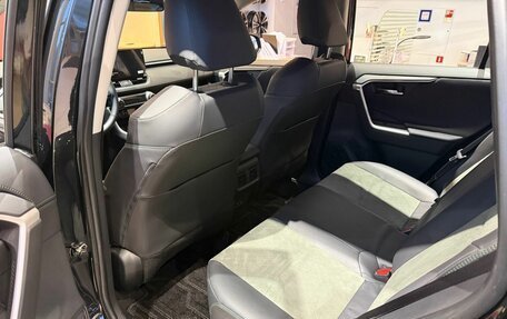 Toyota RAV4, 2025 год, 4 400 000 рублей, 11 фотография