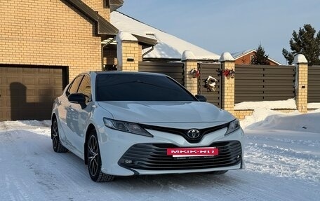 Toyota Camry, 2018 год, 2 650 000 рублей, 2 фотография
