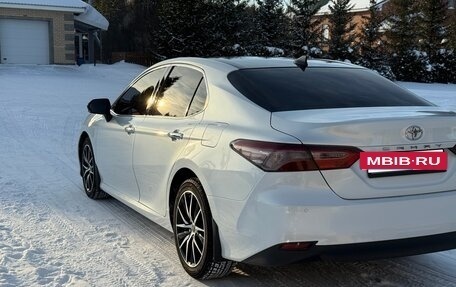 Toyota Camry, 2018 год, 2 650 000 рублей, 8 фотография