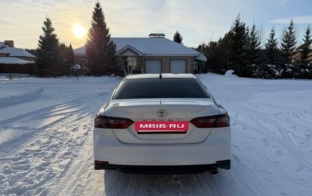 Toyota Camry, 2018 год, 2 650 000 рублей, 6 фотография