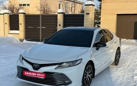 Toyota Camry, 2018 год, 2 650 000 рублей, 12 фотография