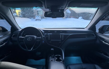 Toyota Camry, 2018 год, 2 650 000 рублей, 19 фотография