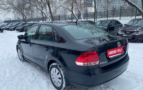 Volkswagen Polo VI (EU Market), 2015 год, 700 000 рублей, 4 фотография