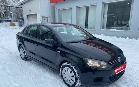 Volkswagen Polo VI (EU Market), 2015 год, 700 000 рублей, 2 фотография