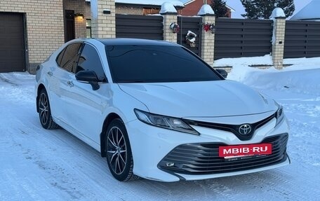 Toyota Camry, 2018 год, 2 650 000 рублей, 22 фотография