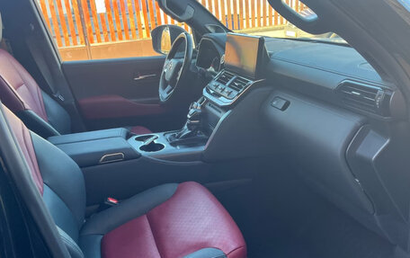 Toyota Land Cruiser, 2023 год, 8 750 000 рублей, 9 фотография