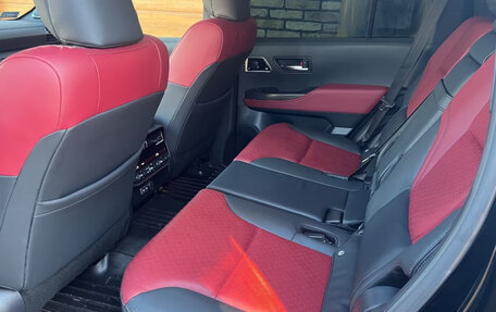 Toyota Land Cruiser, 2023 год, 8 750 000 рублей, 10 фотография