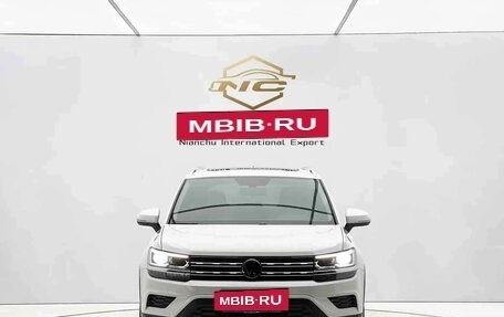 Volkswagen Tharu, 2022 год, 1 850 000 рублей, 2 фотография