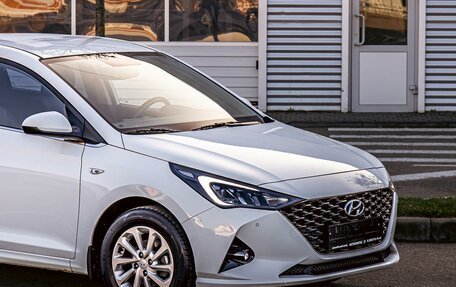 Hyundai Solaris II рестайлинг, 2021 год, 1 355 000 рублей, 8 фотография