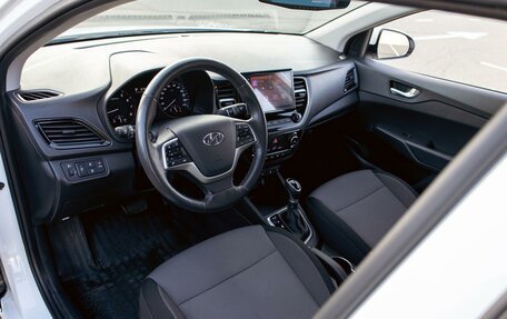 Hyundai Solaris II рестайлинг, 2021 год, 1 355 000 рублей, 13 фотография