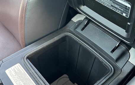 Toyota Land Cruiser Prado 150 рестайлинг 2, 2018 год, 5 600 000 рублей, 14 фотография