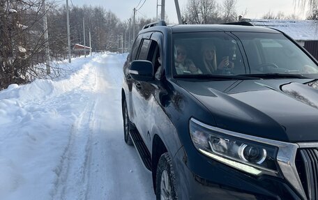 Toyota Land Cruiser Prado 150 рестайлинг 2, 2018 год, 5 600 000 рублей, 8 фотография