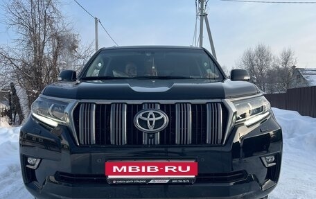 Toyota Land Cruiser Prado 150 рестайлинг 2, 2018 год, 5 600 000 рублей, 9 фотография