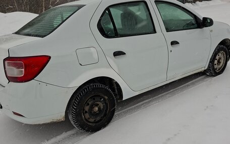 Renault Logan II, 2016 год, 410 000 рублей, 3 фотография