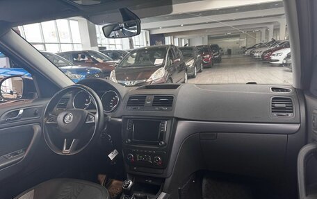 Skoda Yeti I рестайлинг, 2017 год, 1 399 000 рублей, 13 фотография