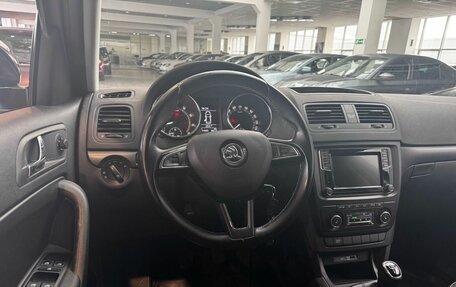 Skoda Yeti I рестайлинг, 2017 год, 1 399 000 рублей, 12 фотография