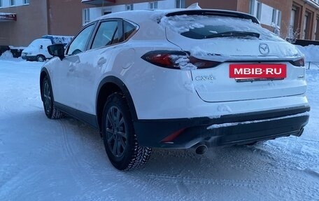 Mazda CX-4, 2023 год, 2 999 999 рублей, 4 фотография