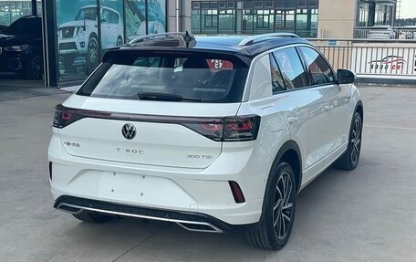 Volkswagen T-Roc I, 2024 год, 3 230 000 рублей, 4 фотография