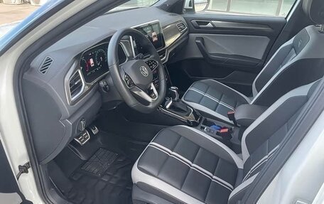 Volkswagen T-Roc I, 2024 год, 3 230 000 рублей, 7 фотография