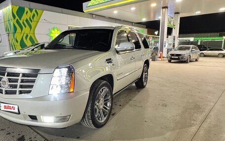 Cadillac Escalade III, 2012 год, 2 330 000 рублей, 11 фотография