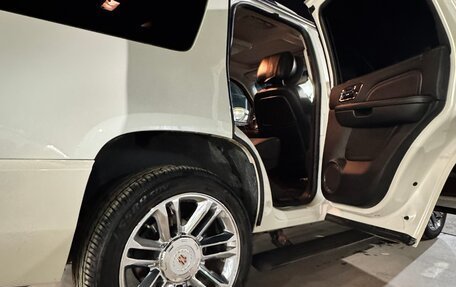 Cadillac Escalade III, 2012 год, 2 330 000 рублей, 13 фотография