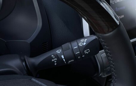 Toyota Land Cruiser Prado 150 рестайлинг 2, 2021 год, 6 990 000 рублей, 14 фотография