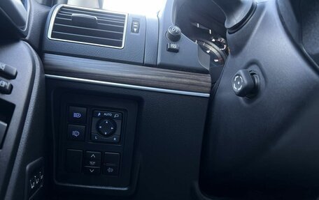 Toyota Land Cruiser Prado 150 рестайлинг 2, 2021 год, 6 990 000 рублей, 16 фотография