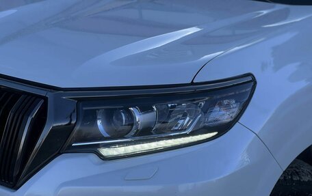 Toyota Land Cruiser Prado 150 рестайлинг 2, 2021 год, 6 990 000 рублей, 6 фотография