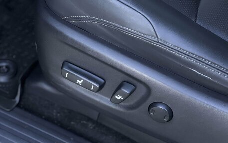 Toyota Land Cruiser Prado 150 рестайлинг 2, 2021 год, 6 990 000 рублей, 32 фотография