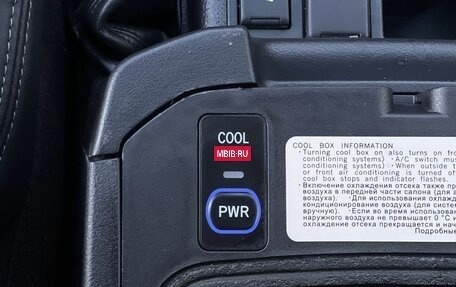 Toyota Land Cruiser Prado 150 рестайлинг 2, 2021 год, 6 990 000 рублей, 29 фотография