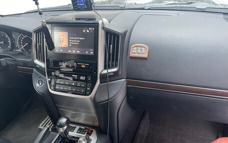 Toyota Land Cruiser 200, 2018 год, 6 200 000 рублей, 4 фотография